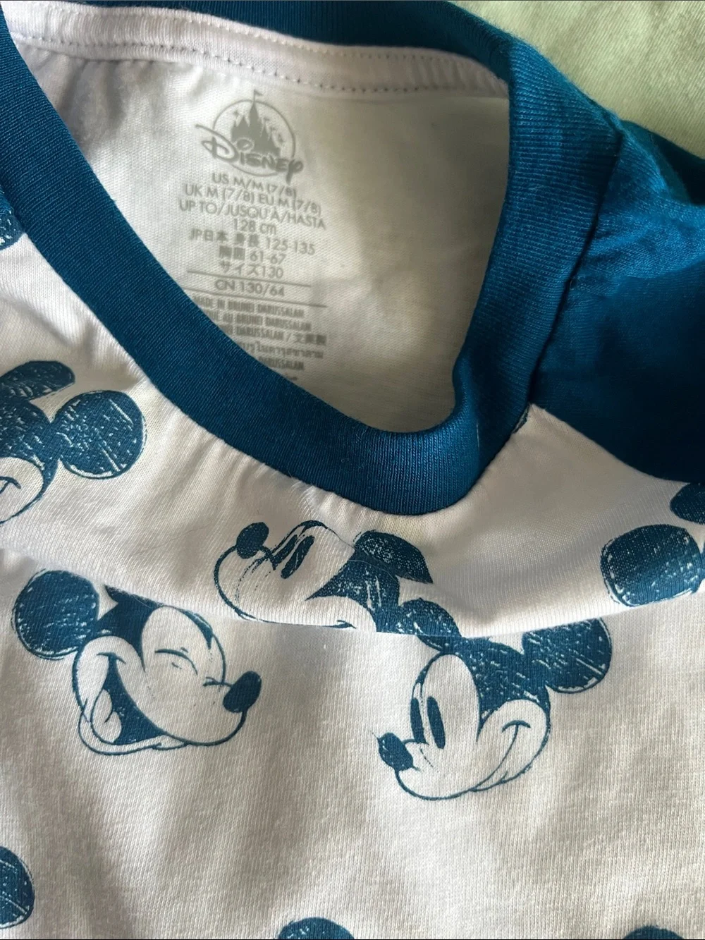 Girls set of 3 items. Size M like new!